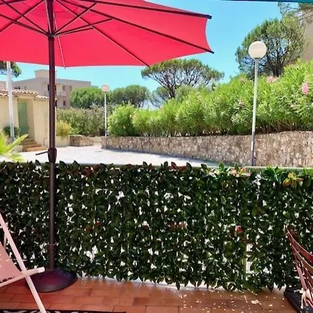 Calme Piscine -terrasse - Parking Gratuit * Sainte-Maxime