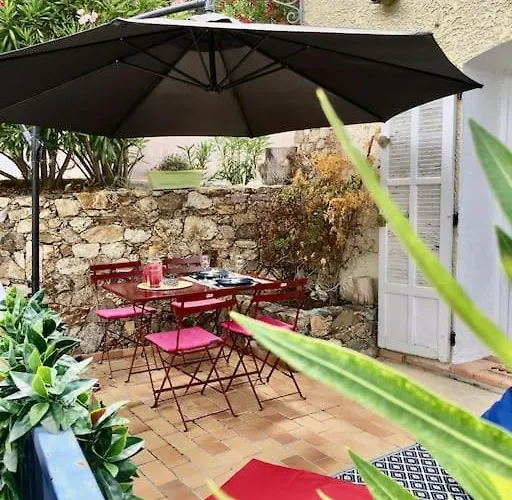 Calme Piscine -terrasse - Parking Gratuit Sainte-Maxime