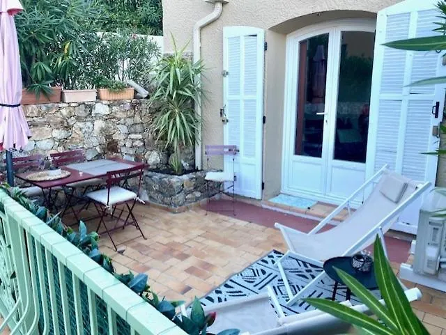 Calme Piscine -terrasse - Parking Gratuit Lejlighed Sainte-Maxime