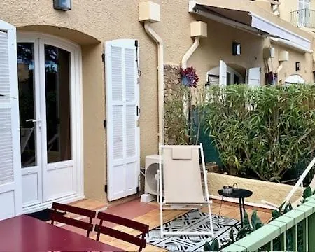 Calme Piscine -terrasse - Parking Gratuit