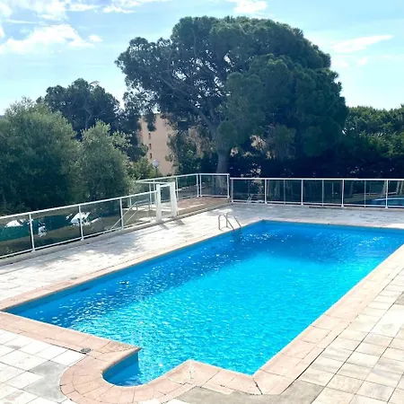 Calme Piscine -terrasse - Parking Gratuit 圣马克西姆