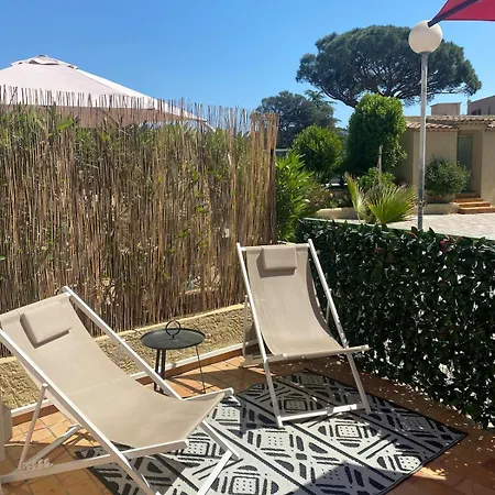 Daire Calme Piscine -terrasse - Parking Gratuit Sainte-Maxime