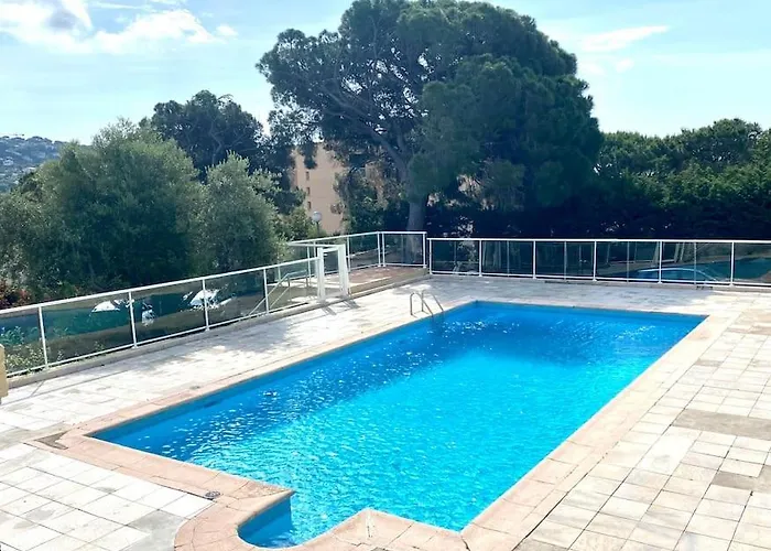 Calme Piscine -terrasse - Parking Gratuit * سانت ماكسيم